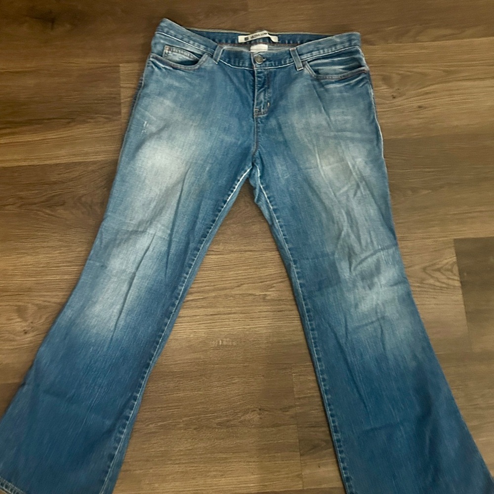 GAP Women's Flare Jeans in Light Blue vintage ultra low rise 16